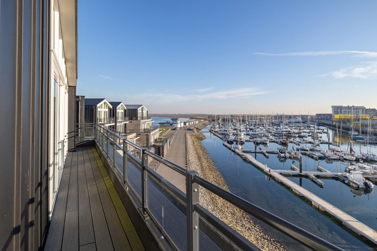 Balcony 2, Penthouse in Sint-annaland by the Beach, Tholen