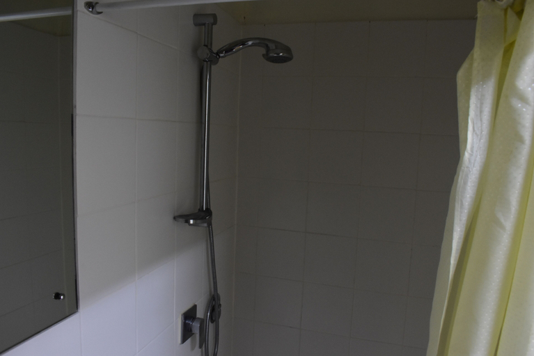 Bathroom 3, Hohola Apartments, National Capital District