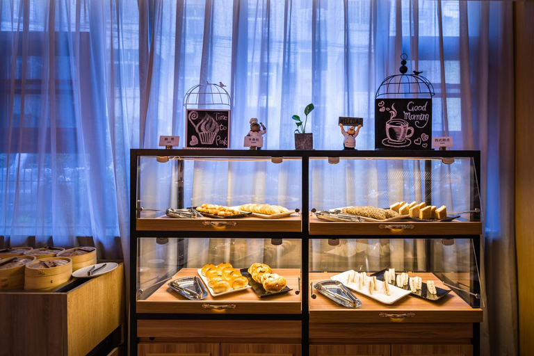 Food & Drinks 5, Atour Hotel Qingdao Wusi Square Yunxiao Road, Qingdao