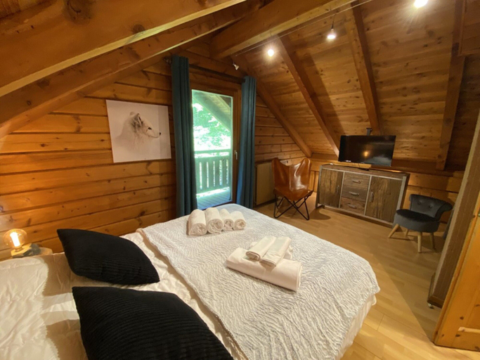 Room 2, Chalet in La Bresse With Mountain Views, Vosges