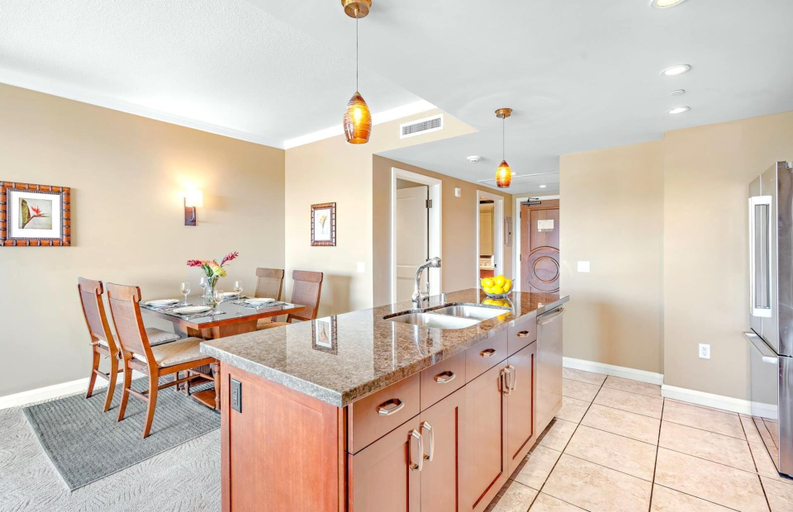 Dining 3, Honua Kai Konea Collection by KBM - 4 Units on same floor (812/816/820/825), Maui