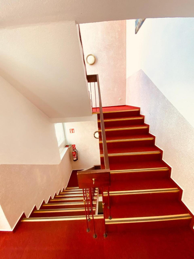 Others 4, Hotel 194, Kassel