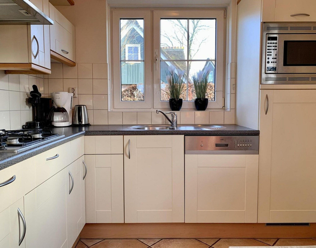 Private kitchen 4, Holiday Villa Near Forest, Beach With Sauna, Zijpe