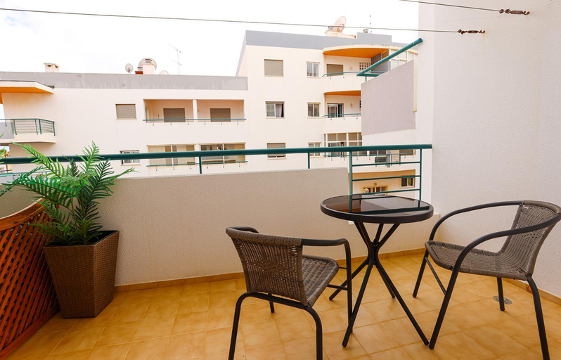 Others 5, P - Meia-Praia Seaview Guesthouse, Lagos