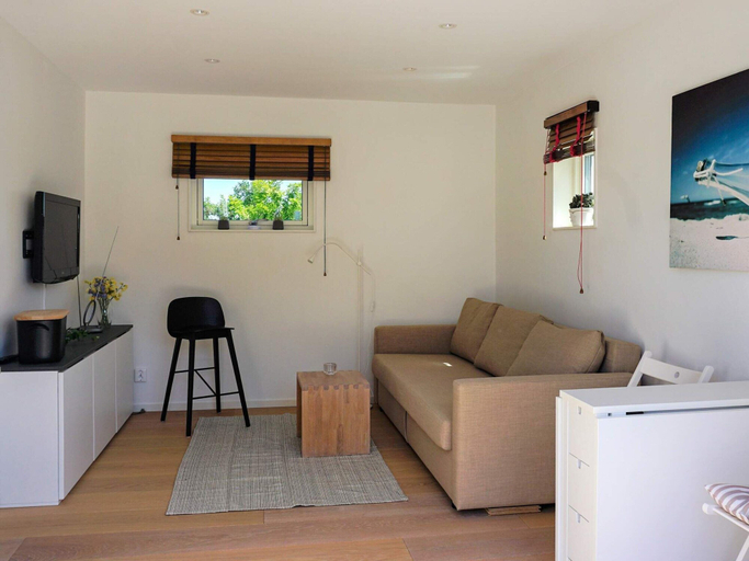 Living area 2, 2 Person Holiday Home in Marstrand, Kungälv