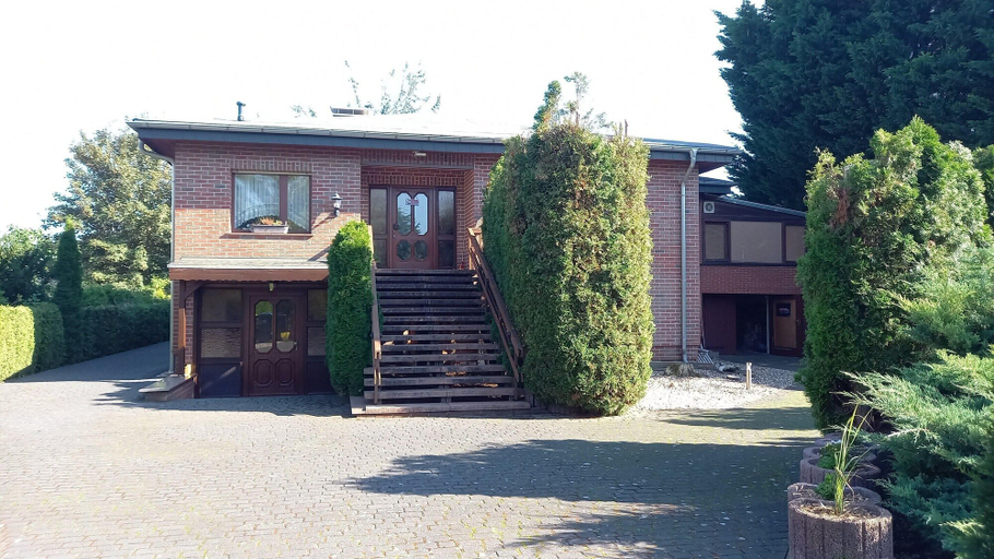 Primary image
