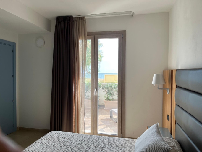 Others 4, Almare' B&b, Brindisi