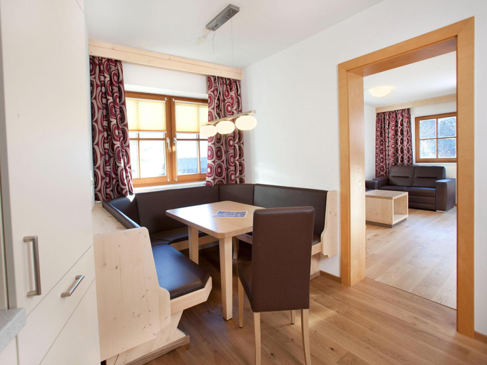 4, Apartment in Wald im Pinzgau near Ski Lift, Zell am See