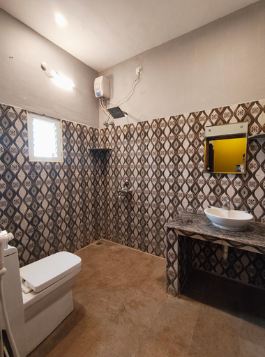 Bathroom 3, Blissful Haven, Viluppuram