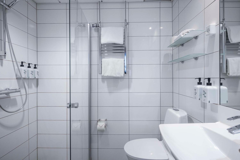 Bathroom 4, Scandic Webers, Copenhagen