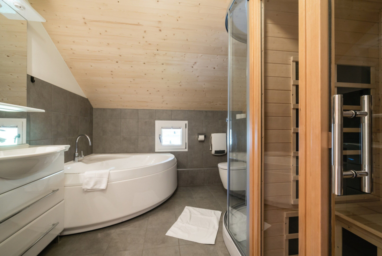 Bathroom 5, Amazing Chalet With Sauna, Murau