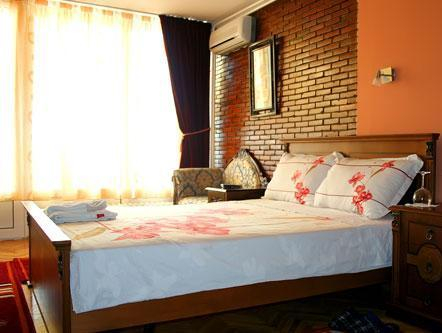 Other 2, Hotel Super 8