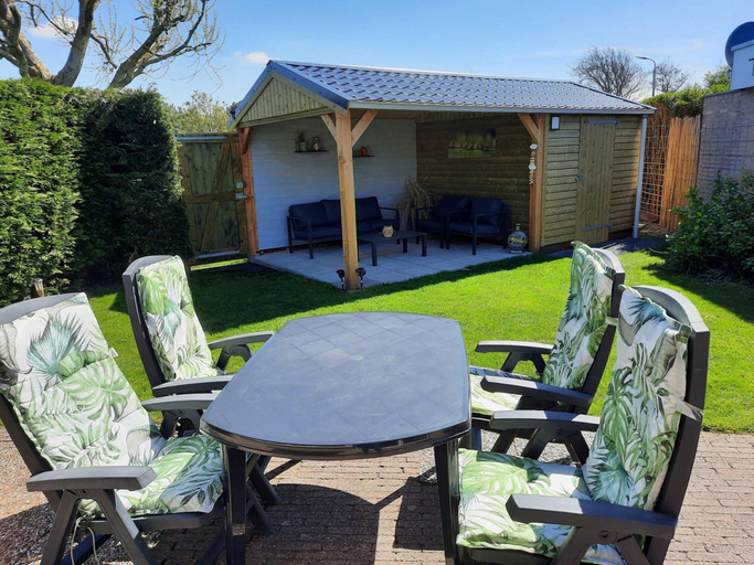 Balcony, Detached Holiday Home With Garden, Zijpe