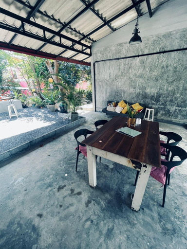 Food & Drinks 4, DOX Ko Lanta, Ko Lanta