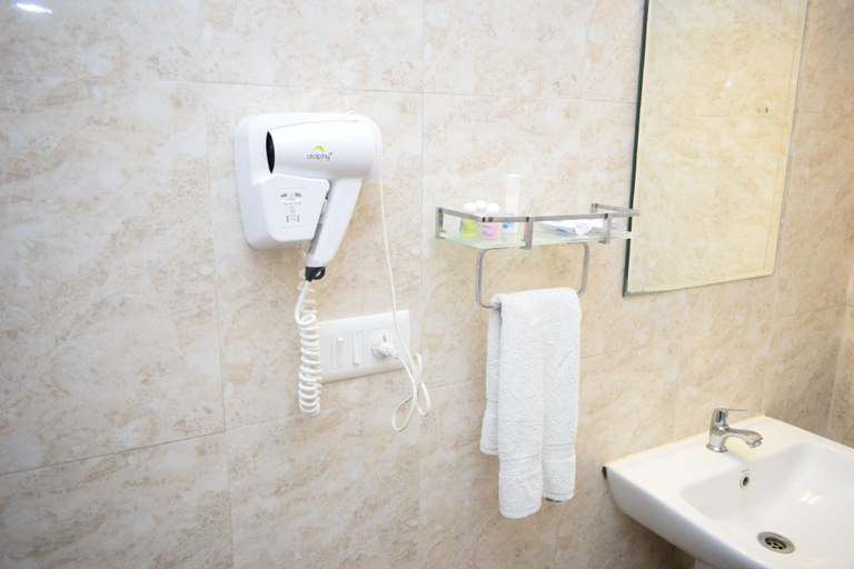 Bathroom 3, Lamel Cove Beach Resort, Viluppuram