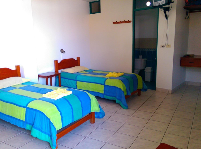 Bathroom, Hostal Naylamp, Trujillo