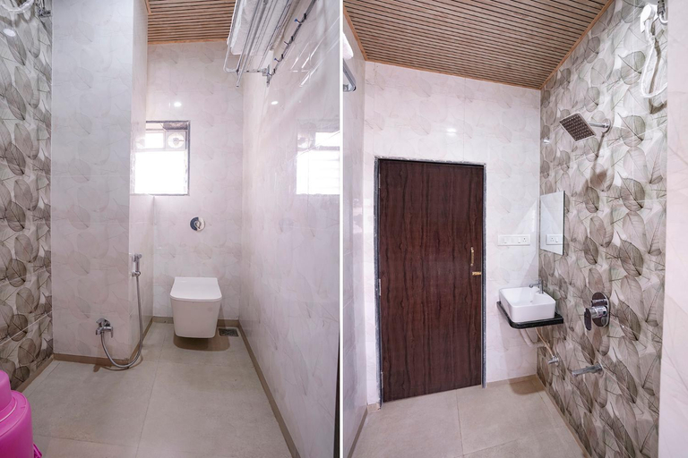 Bathroom 4, Fabhotel Sunshine Residency, Thane