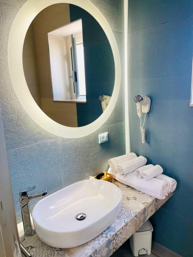 Bathroom 3, Aquamari Charme Rooms, Foggia