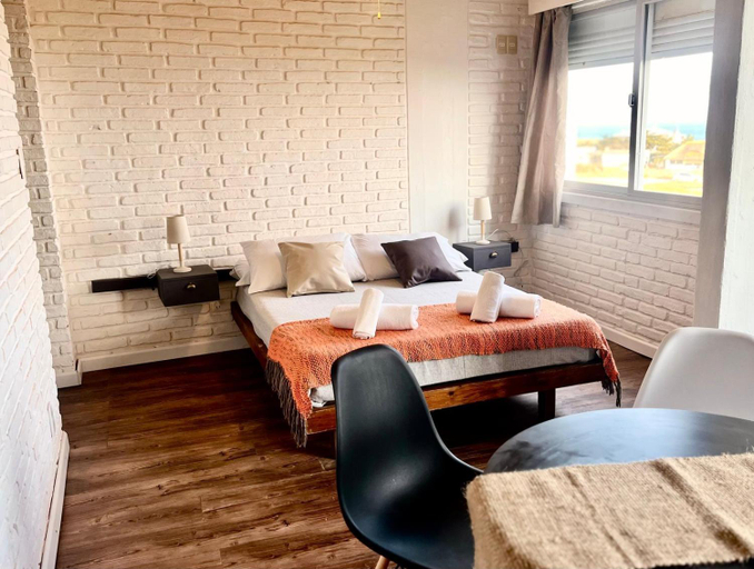 Bedroom 2, Portobello Suites Hotel, Rocha
