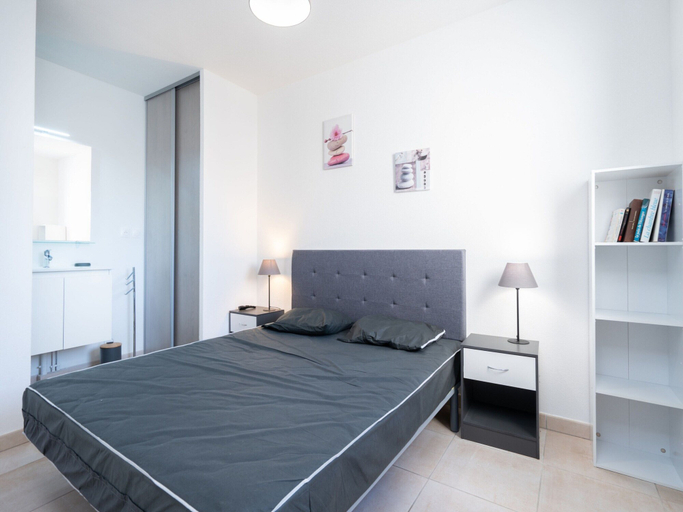 Room 3, Relaxing Coastal Villa Retreat, Hérault