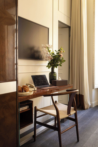 Interior 3, Palais Bourbon Hotel - Suite 21- 4P - Invalides, Paris
