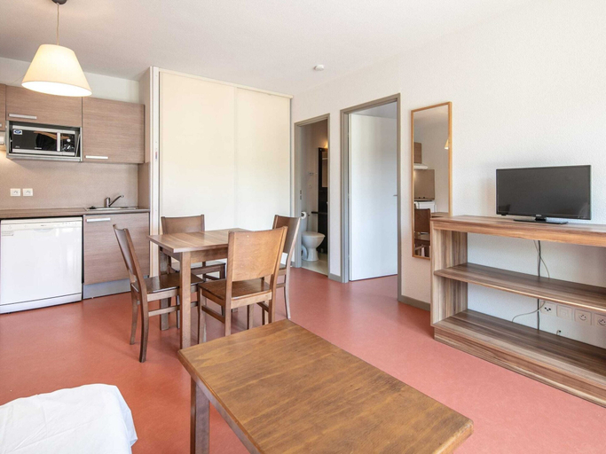 Living room 3, Alpine Escape Near Slopes, Isère