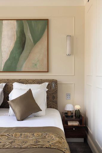 Room 3, Palais Bourbon Hotel - Room 14 - 2P - Invalides, Paris