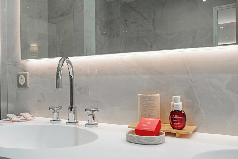 Bathroom 5, Exceptional Villa- AC- 5br-10p- Baie des Canebiers, Var