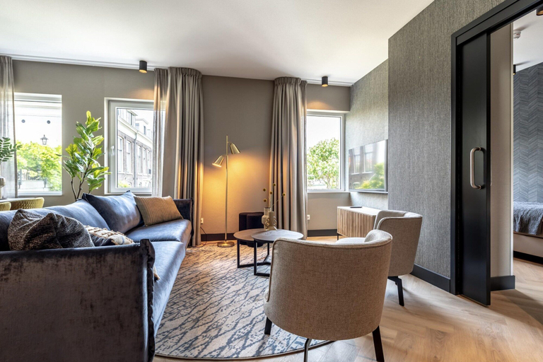 Living room 3, 2 Bedroom Apartment Perfect for Families, Delft