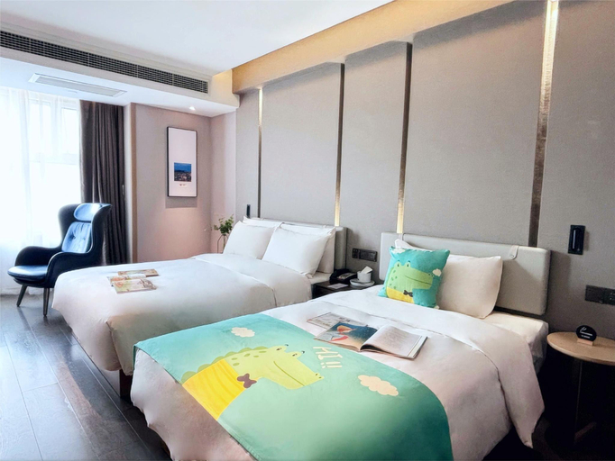 Bedroom 2, Atour Hotel Qingdao North Railway Station Xinduxin, Qingdao