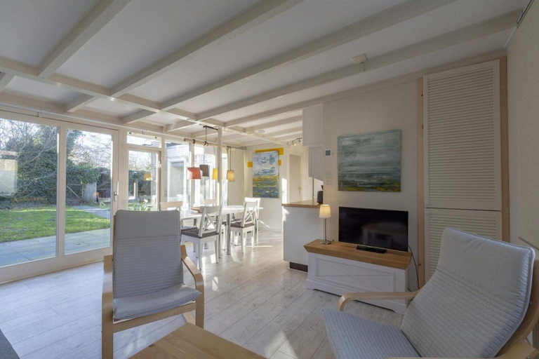 Interior 4, Beautiful, Modernly Furnished Bungalow at Walking Distance From the Beach, Zijpe