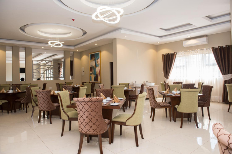Food & Drinks 5, Crossroads Hotel Blantyre, Blantyre City