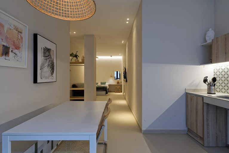 Others 3, Osito Hub - Esteban Ballester, Valencia