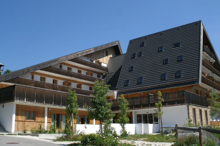 Exterior 5, Alpine Escape Near Slopes, Isère