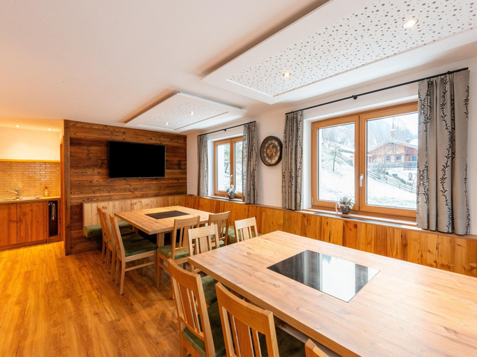 Living room 4, Bauenhaus With Swimming Pond and hot tub, Zell am See