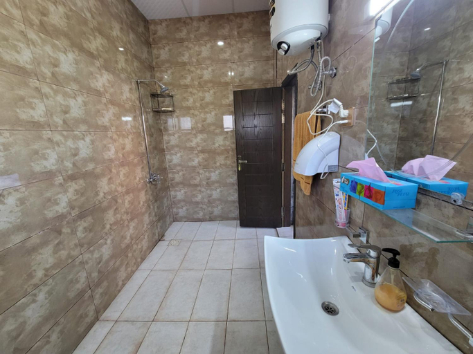 Bathroom 2, Galaxy Hill Resorts Murree, Residence inn GHR9320, Rawalpindi