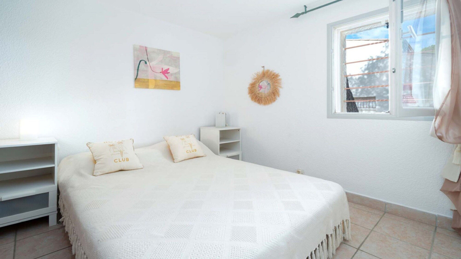 Bathroom 4, Cozy Stay in Sunny Agde, Hérault