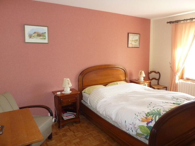Bedroom 3, Chambres d'hotes familiales a Vecoux, nature et activites - FR-1-589-739, Vosges