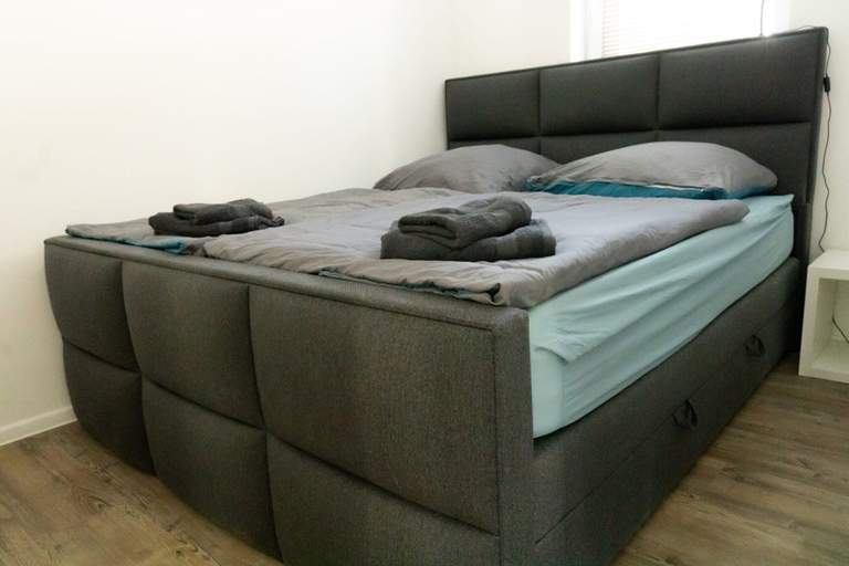 Room 4, Modern Holiday Apartment With Lake View, Harz