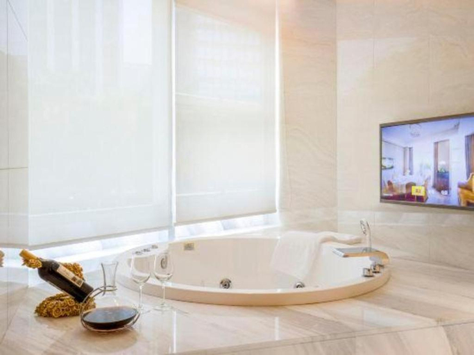 Bathroom 4, Langshan Hotel Shenzhen, Shenzhen