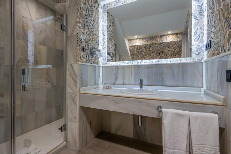 Bathroom 3, Atarazanas Malaga Boutique Hotel, Málaga