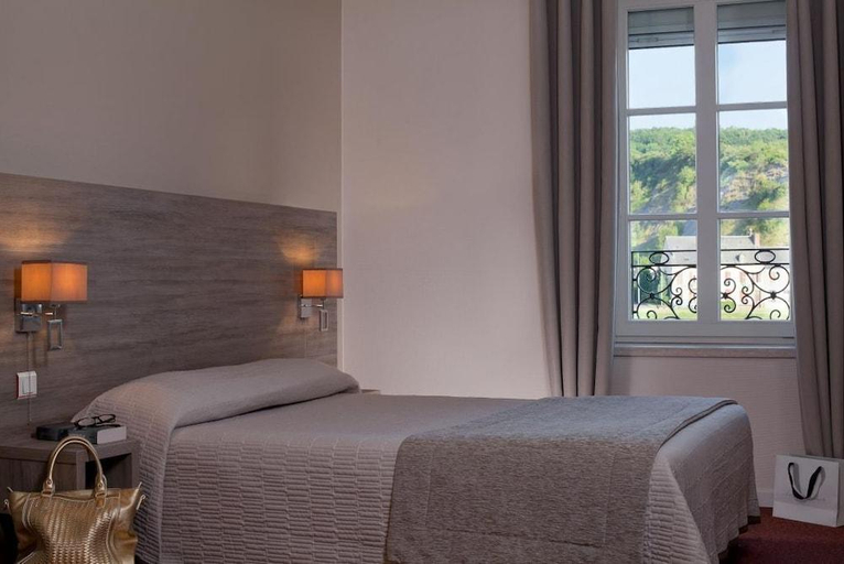Bedroom 2, Hotel Le Roosevelt, Ardennes