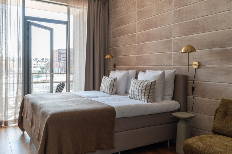 Room 4, Comfort at Hellingweg Haven, The Hague