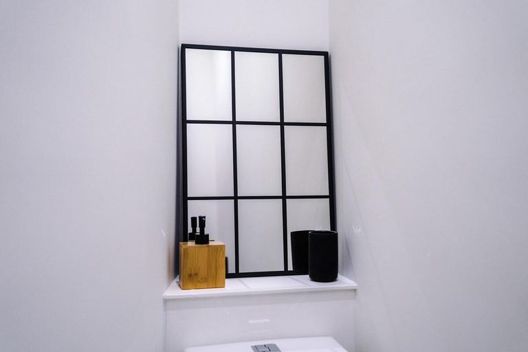 Others 4, Four Bedroom Urban Home hosted by MCR Dens, Manchester