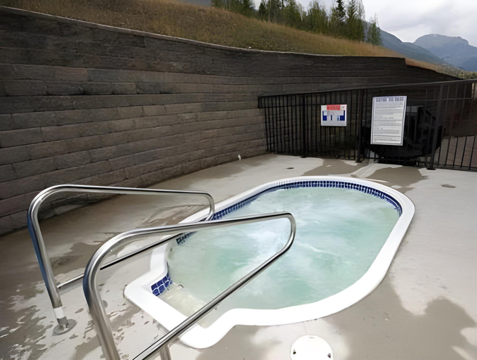 Sport & Beauty 3, Palliser Lodge — Bellstar Hotels & Resorts, Columbia-Shuswap