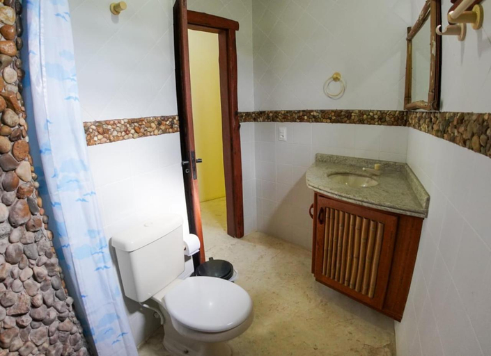 Bathroom 3, Moradas Embauva, Palhoça