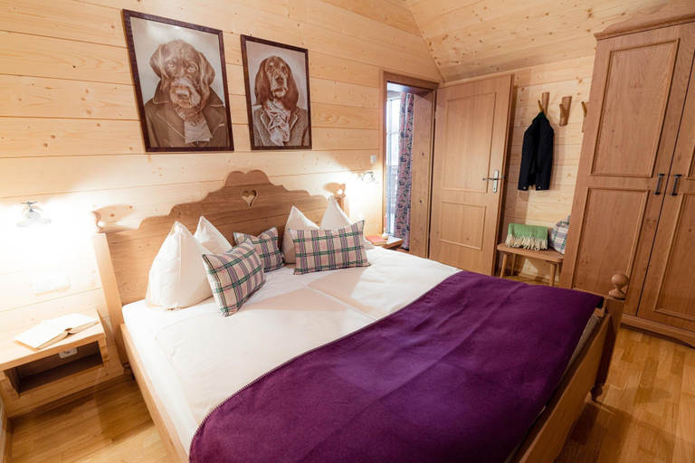 Room 2, Holiday Home in Grundlsee With Sauna, Liezen