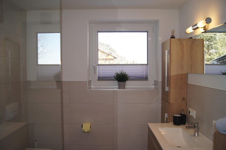 Bathroom 5, Holiday Apartment Near ski Area, Schwaz