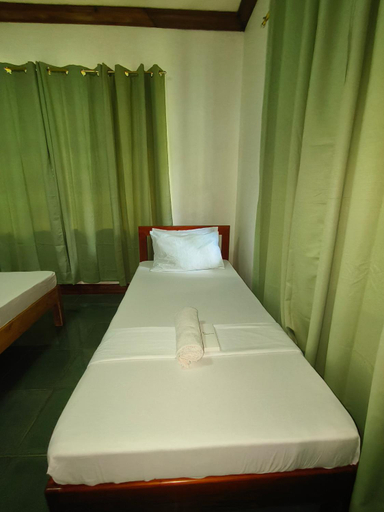 Bedroom 4, Walkerz Inn, Panglao