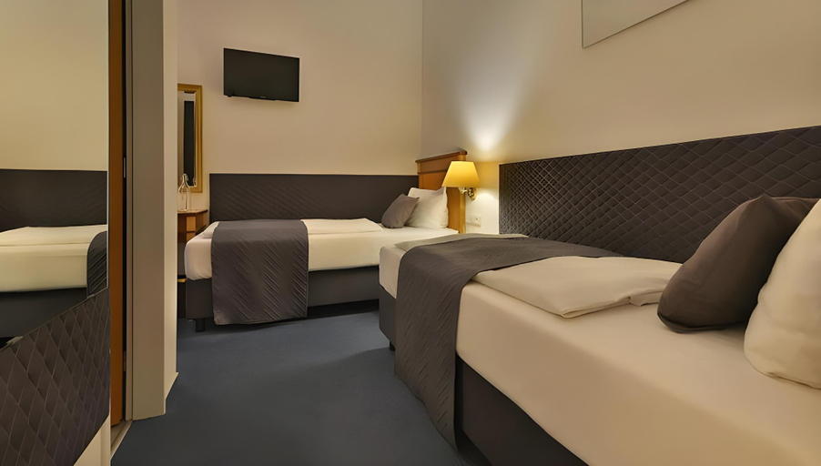 Bedroom 2, Prague Season Hotel, Praha 2